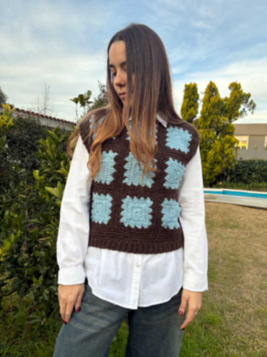 Crochet sheep wool waistcoat 1